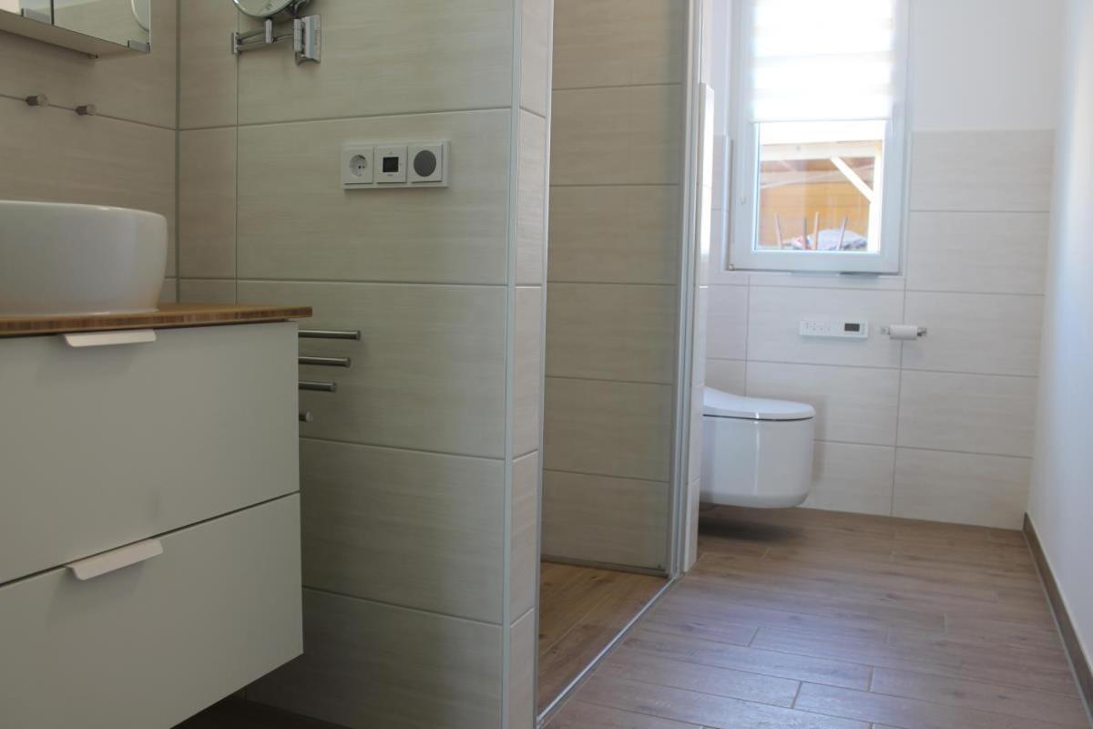 Ferienwohnung De Windroos 보른 외부 사진