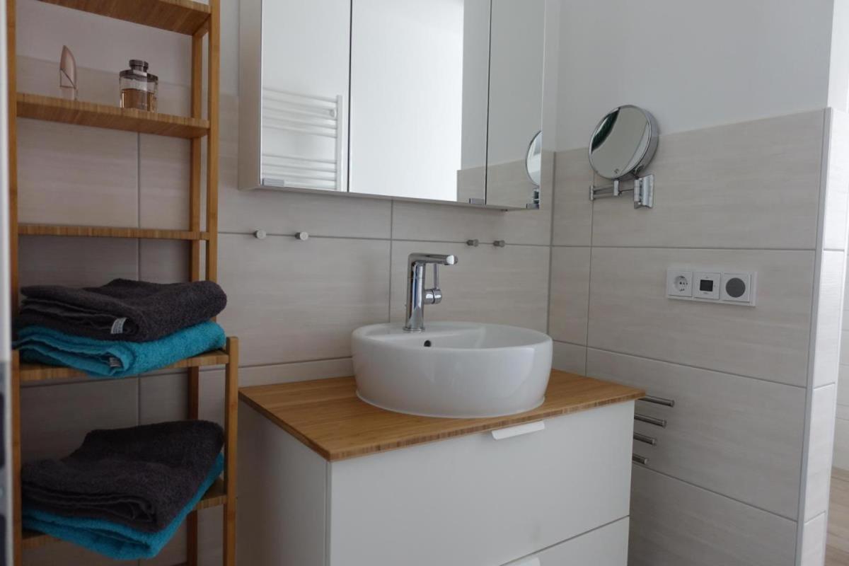 Ferienwohnung De Windroos 보른 외부 사진