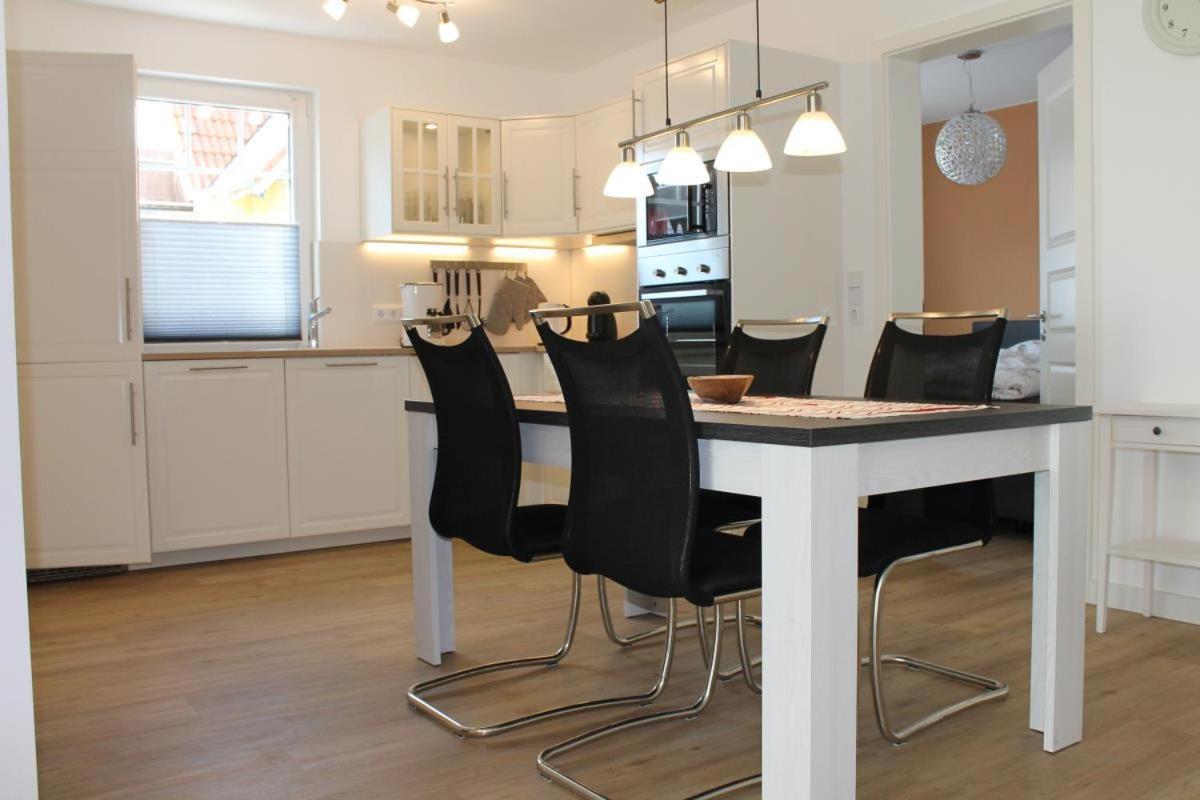 Ferienwohnung De Windroos 보른 외부 사진