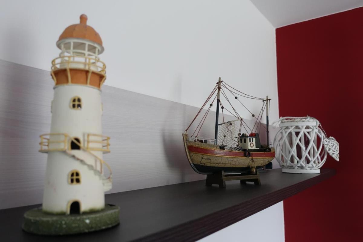 Ferienwohnung De Windroos 보른 외부 사진